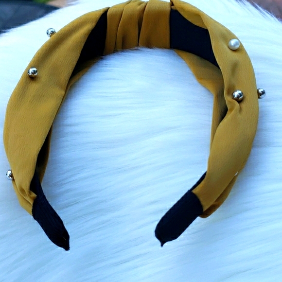 Beaded Pearl Knot Headband in Yellow - Picture 4 of 4